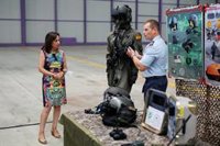 Robles anuncia el envío a partir de este miércoles de la última ayuda anunciada para Ucrania