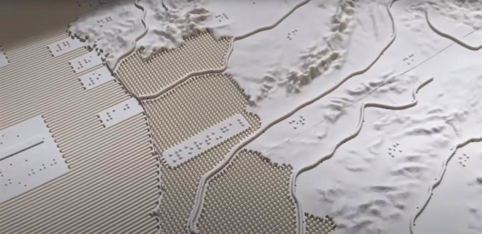 Plantilla en relieve para la confección del mapa físico de España accesible ONCE.