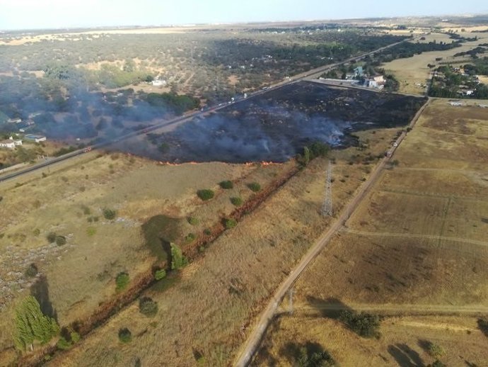 Incendio declarado en el término municipal de Badajoz