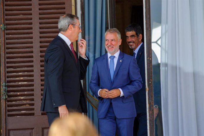 El lehendakari, Iñigo Urkullu, y el alcalde de San Sebastián y el diputado general de Gipuzkoa.