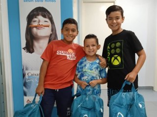 Fundación La Caixa ayuda en la vuelta al cole