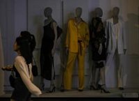 Los empresarios textiles advierten de que es "imposible" asumir una subida del SMI