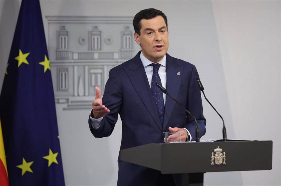Archivo - El presidente de la Junta de Andalucía, Juanma Moreno, en una imagen de 28 de julio.