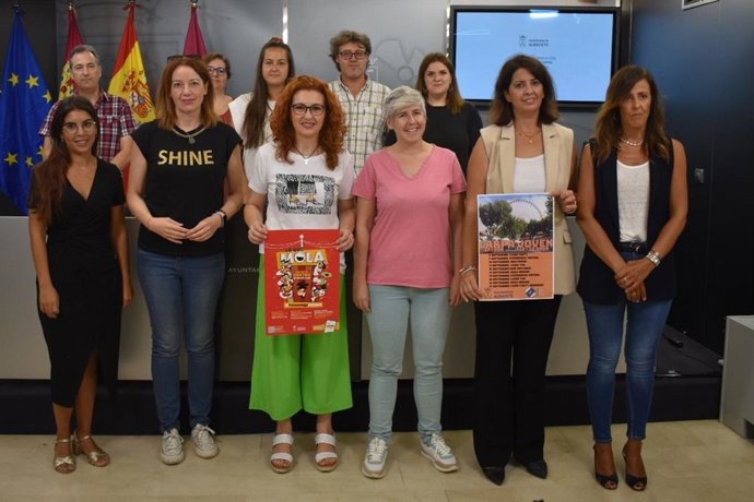 Presentación en Albacete de la campaña 'Lo que mola no está dentro de ningún vaso'.