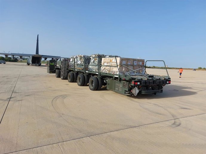 Envío desde la base de Rota de armamento de grueso calibre con destino a Ucrania