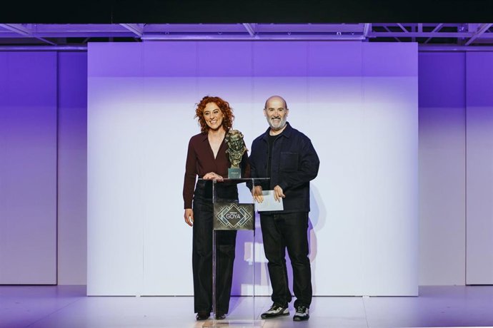 Archivo - Escena de 'Los farsantes', obra de teatro con Javier Cámara