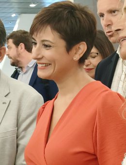 La ministra de Política Territorial y portavoz del Gobierno, Pilar Rodríguez, durante una visita a la estación de Vialia en Vigo, a 31 de agosto de 2022.