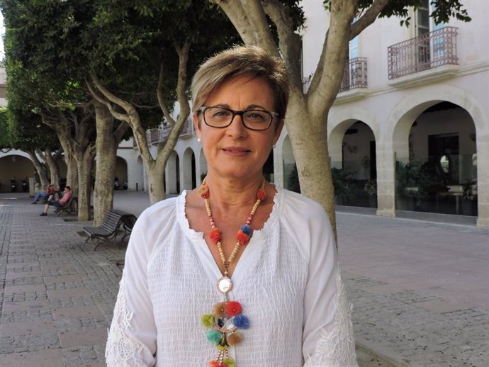 La portavoz del grupo municipal del PSOE en el Ayuntamiento de Almería, Adriana Valverde.