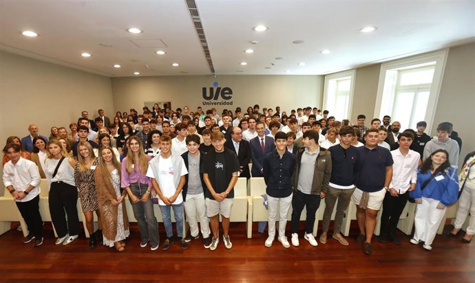 Inicia su primer curso la UIE, Universidad Intercontinental de la Empresa
