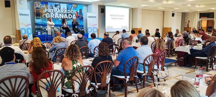 Escuela de alcaldes de los populares de Granada