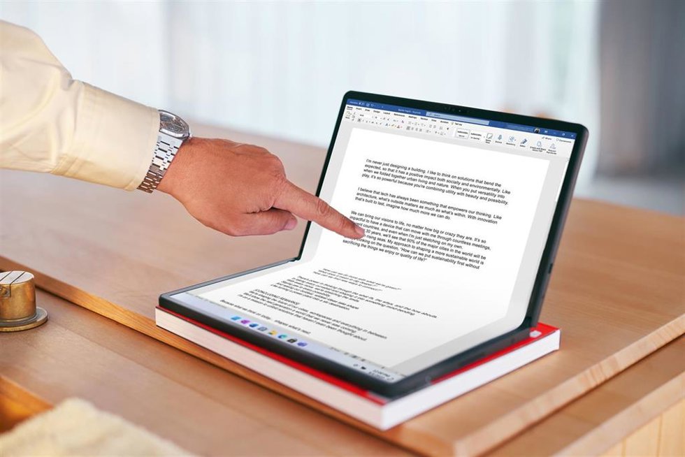 Archivo - ThinkPad X1 Fold de 16 pulgadas