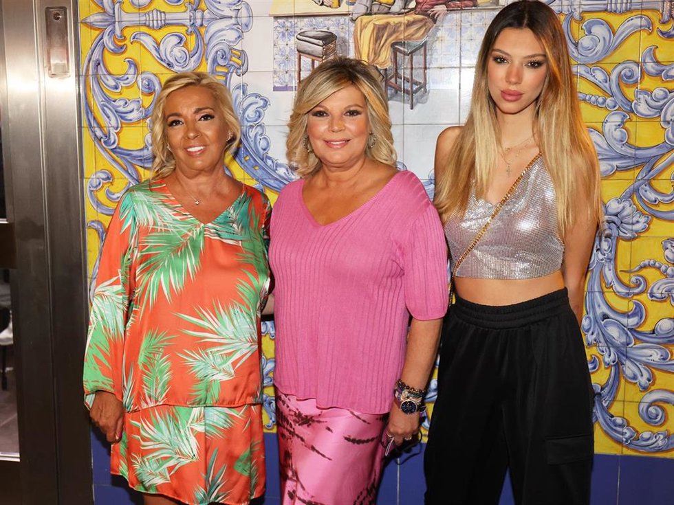 Terelu Campos, con Carmen Borrego y Alejandra Rubio en la celebración de su 57 cumpleaños