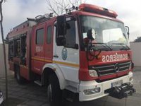 Los bomberos encuentran un cadáver calcinado al apagar un fuego de pastos en Córdoba