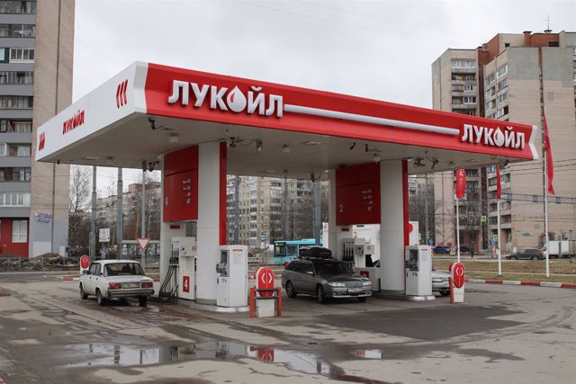 Estació de Lukoil a Sant Petersburg