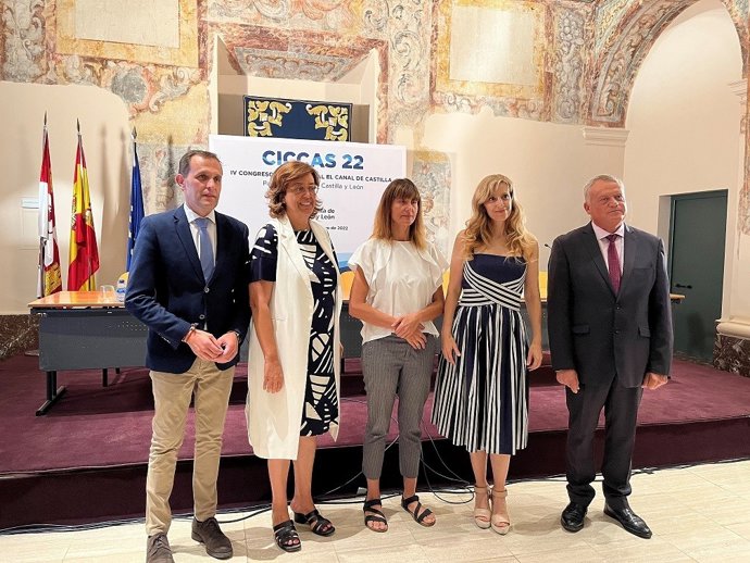 Presidente de Diputación de Valladolid, Conrado Íscar; presidenta de la Diputación de Palencia, Ángeles Armisén; secretaria general de la CHD, Sofía Soto; viceconsejera de Acción Cultural, Mar Sancho, y vicepresidente primero Diputación de Burgos, Loren