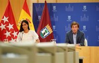 Almeida apuesta por bajar impuestos en los Presupuestos de 2023 y Villacís por unos nuevos Pactos de la Villa