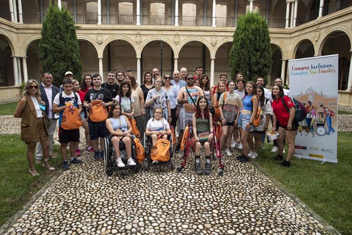 Archivo - Doce universidades participan en los 'Campus Inclusivos' para reducir la tasa de abandono de alumnos con discapacidad