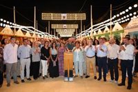 El Ayuntamiento de Tomares (Sevilla) valora el "gran arranque" de la Noche del Alumbrado de la Feria