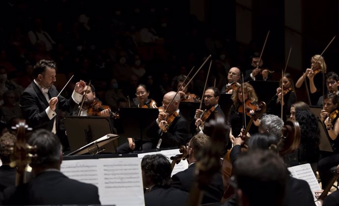 Arxiu - Les Arts 6/5/2022 James Gaffigan dirigeix la'La Sinfonía del Nuevo Mundo' amb l'Orquestra de la Comunitat Valenciana  Fotografies Miguel Lorenzo