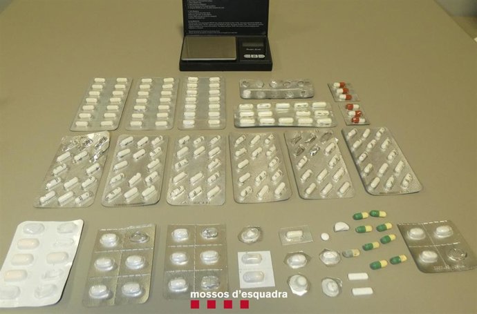 Los Mossos encontraron en el domicilio del detenido 170 comprimidos de 9 medicamentos diferentes