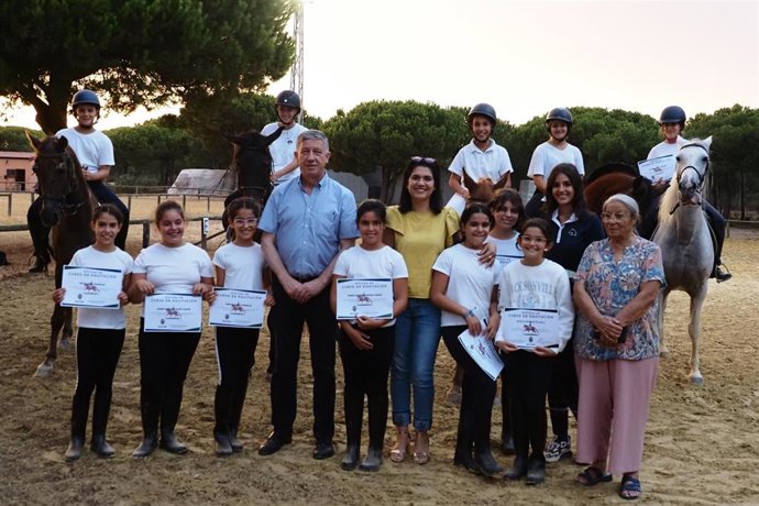 Finalizan los talleres de 'Una alternativa a tu verano' en Palos de la Frontera (Huelva).