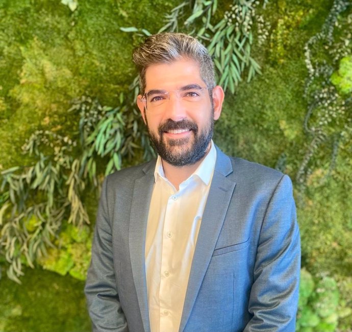 César Velasco, nuevo director de Innovación y Estrategia Digital de AstraZeneca España.