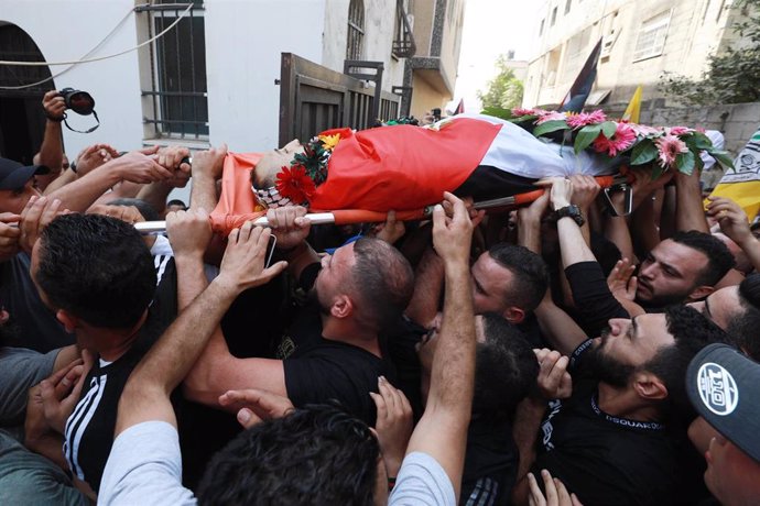 Funeral en Ramala de un palestino fallecido en una operación israelí