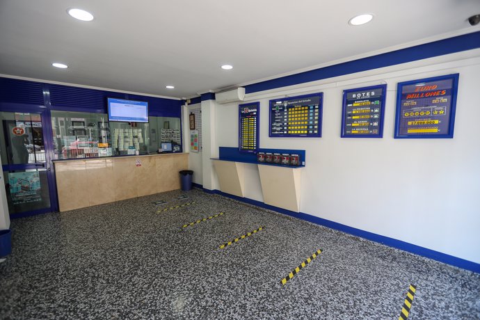Interior de una Administración de Lotería 