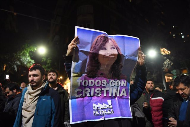 Manifestación de apoyo a la vicepresidenta argentina, Cristina Fernández