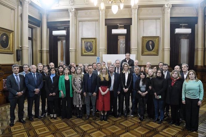 Miembros de la Cámara de DIputados y del Senado de Argentina condenan el intento de asesinato de la vicepresidenta Cristina Fernández de Kirchner