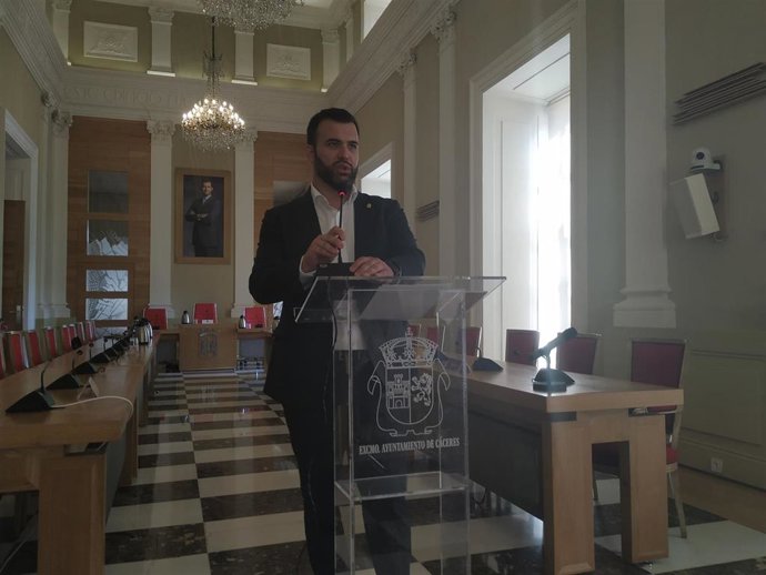El alcalde de Cáceres, Luis Salaya, en rueda de prensa