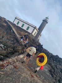 El Cabildo de Lanzarote instala una balsa artificial con agua para la avifauna del Islote de Alegranza por la sequía