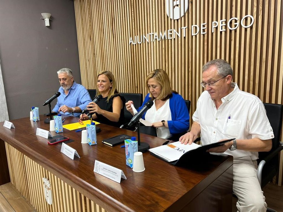Delegación y ayuntamientos afectados por el fuego de Ebo enviarán al Gobierno una valoración de daños este mes