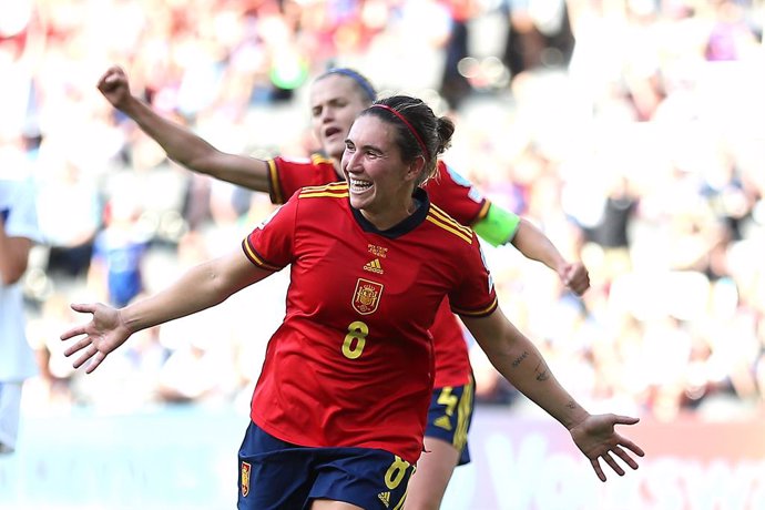 Archivo - 08 July 2022, United Kingdom, Milton Keynes: Spain's Mariona Caldentey celebrates scoring her side's fourth goal from the penalty spot during the UEFA Women's EURO England 2022 Group B soccer match between Spain and Finland at Stadium MK. Phot