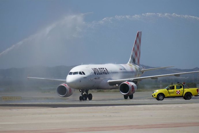 Archivo - Avión de Volotea.