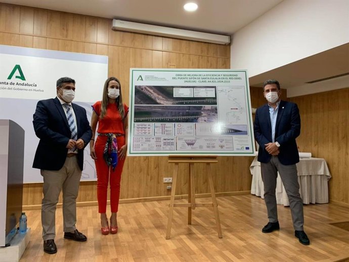 Archivo - Imagen de archivo de la presentación de la reforma del Puente Sifón de Huelva.