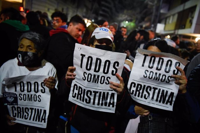 Manifestaciones en Argentina en repulsa al intento de magnicidio de Cristina Fernández