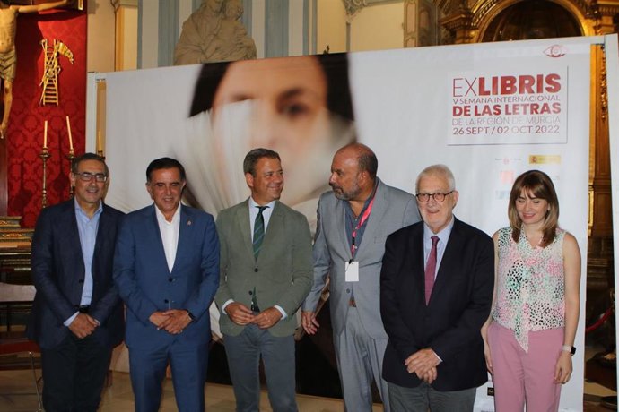 Presentación de la  V Semana Internacional de las Letras de la Región de Murcia 'Ex-Libris', que se celebrará del 26 de septiembre al 2 de octubre