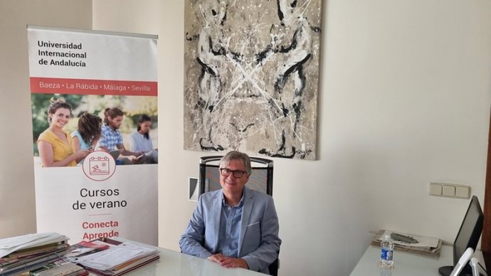 El director de la Sede Antonio Machado, Juan Jiménez