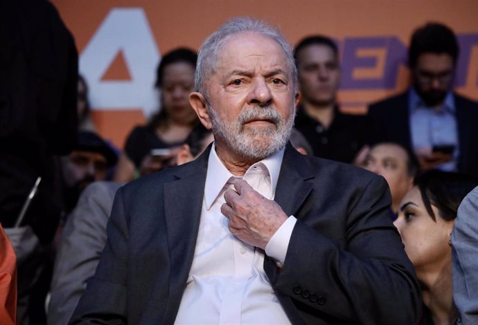 Archivo - El candidato presidencial brasileño Luiz Inácio Lula da Silva