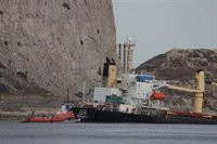 Gibraltar espera completar este sábado la operación de bombeo de un tanque de fueloil del buque OS35