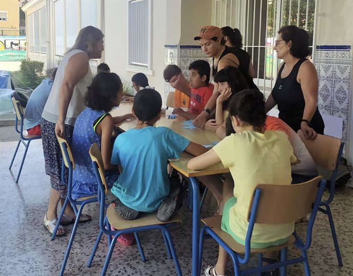 Visita de la concejala de Derechos Sociales del Ayuntamiento de Granada, Nuria Gutiérrez, a los campamentos de verano de la Asociación de Enfermedades Raras y Discapacidad (Panide).