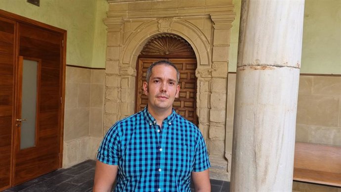 El director del encuentro 'Fisioterapia, actividad física y prevención de lesiones deportivas' de la Universidad Internacional de Andalucía (UNIA), David Cruz, en Baeza (Jaén)