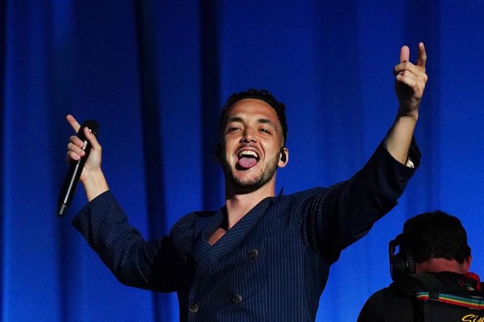 Archivo - El cantante C. Tangana durante su actuación en el festival de O Son do Camiño, a 16 de junio de 2022, en Santiago de Compostela, A Coruña, Galicia (España). - ARCHIVO