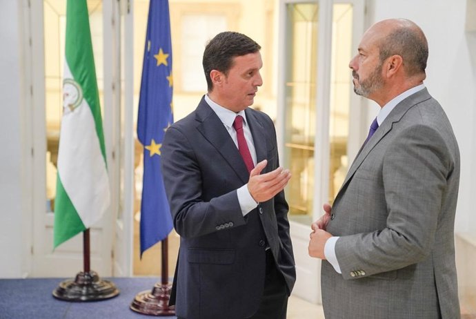 Pedro Rollán toma nota de las necesidades de la provincia de Almería en materia de infraestructuras ferroviarias e hídricas