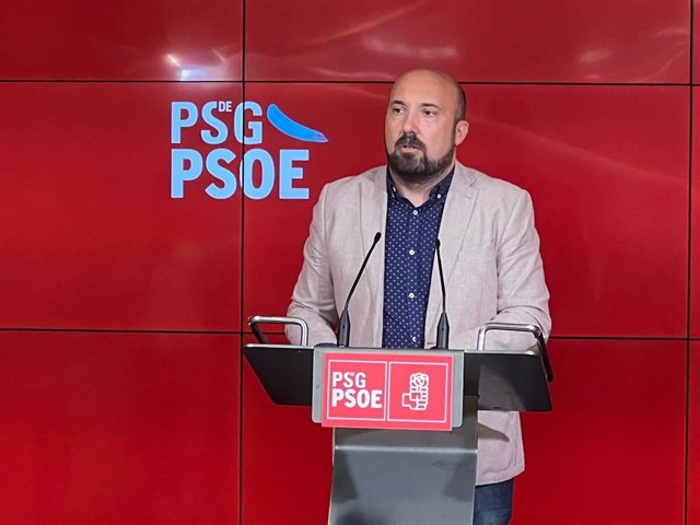 El secretario de organización, José Manuel Lage Tuñas, en rueda de prensa.