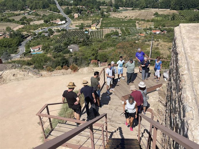 Nalda retoma el calendario oficial de visitas guiadas a su castillo