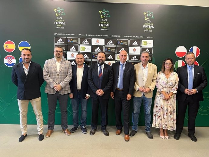 La UEFA reconoce a instituciones colaboradoras con el Europeo sub 19 de fútbol sala que acogerá Jaén.