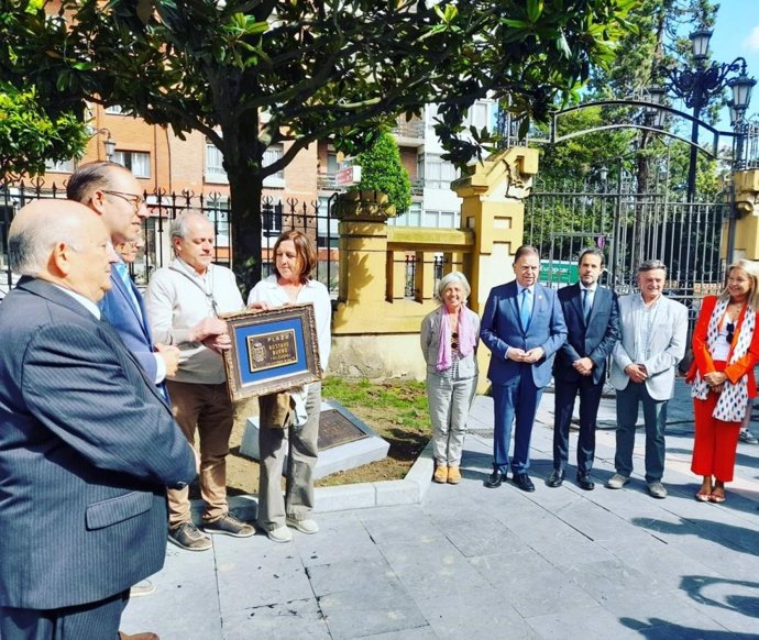 Plaza de Gustavo Bueno