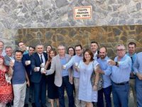 Sabor a Málaga, galardonada en la Fiesta del Ajoblanco 2022 por la promoción que realiza de la uva pasa